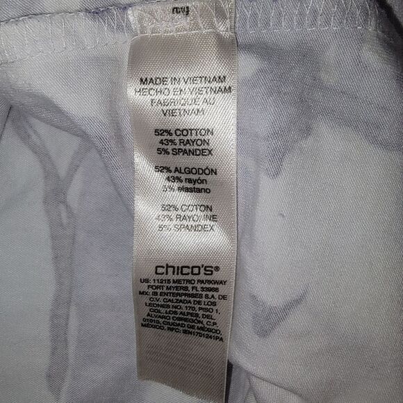 Weekends by Chico's Floral Sweeping Scoopneck Top Size 1 (medium) - Picture 6 of 6